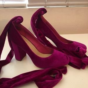 JustFab WIDE Velvet Fuschia Ankle Tie Pumps